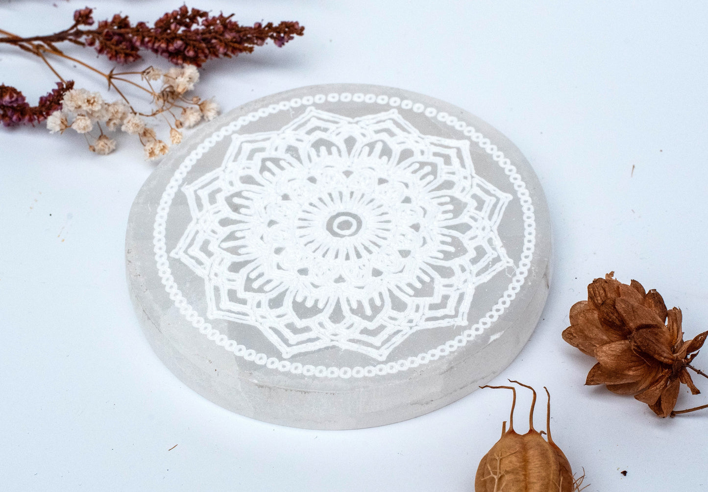 Selenite charging plate