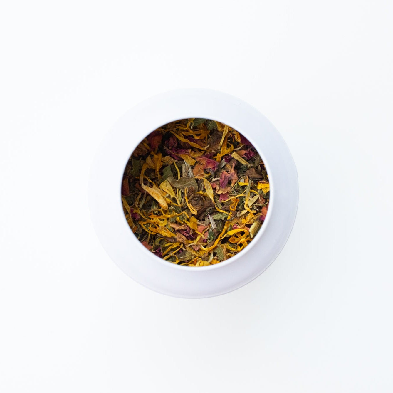 loose leaf tea for skin ritual in white tin

