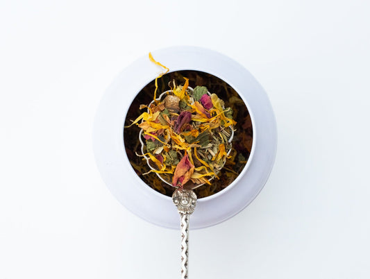skin rescue tea with rose petals and calendula