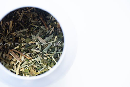 energising herbal tea with ginger and lemongrass